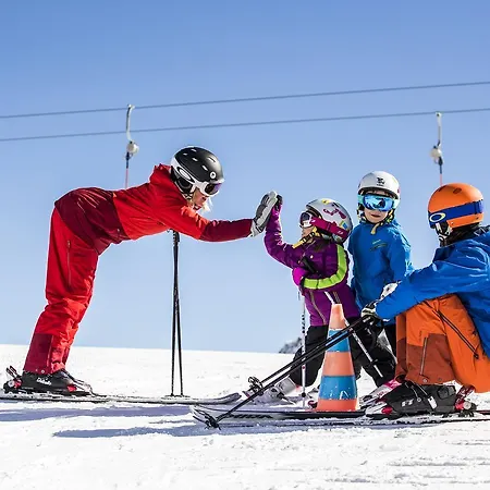 Stern Lägenhet Neustift im Stubaital